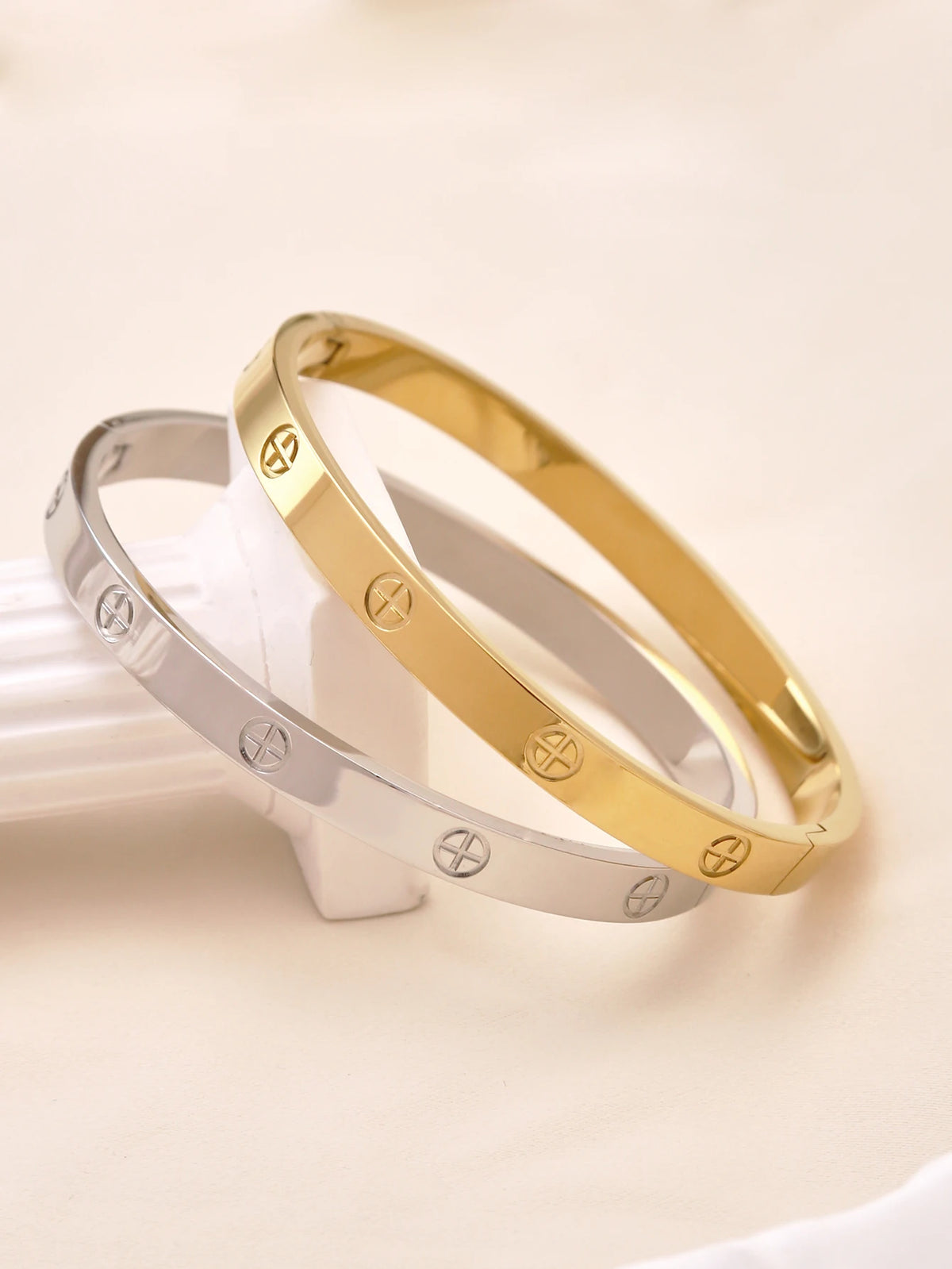 18K Gold-Plated Stainless Steel Ladies' Bracelet