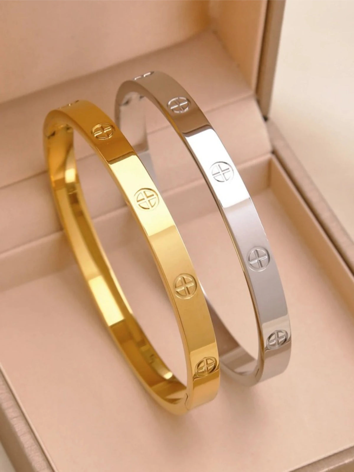18K Gold-Plated Stainless Steel Ladies' Bracelet
