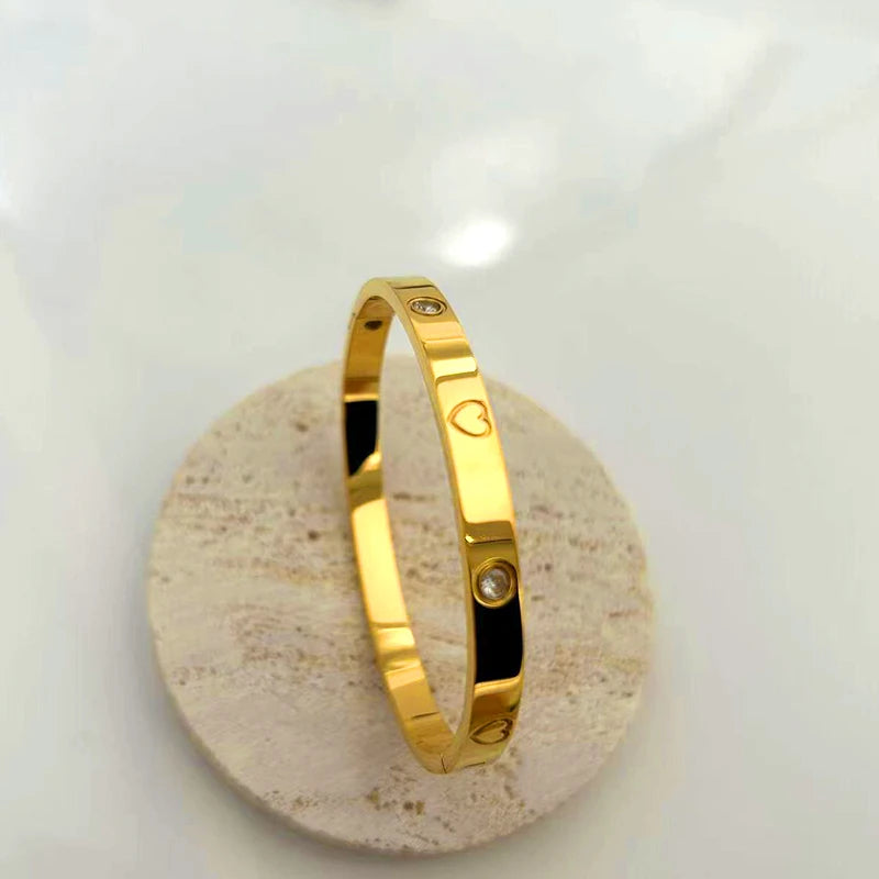 Heart Zircon Stainless Steel Bangle Bracelet – Unisex Gift